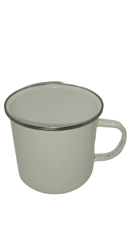 jarra de aluminio blanca y plateada
