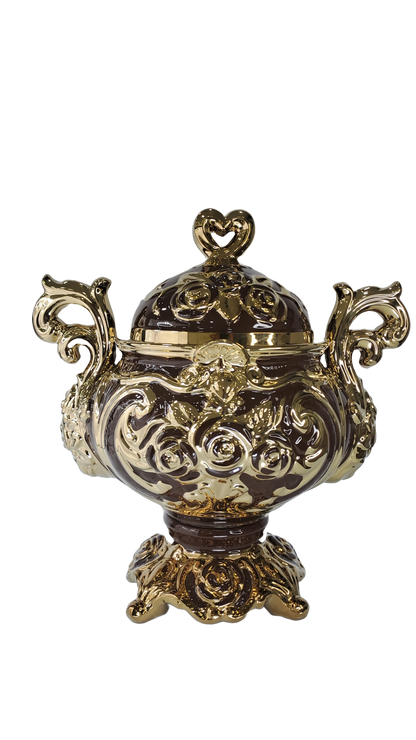 sopera dorada mediana con tapa de corazon oya marron y dorada