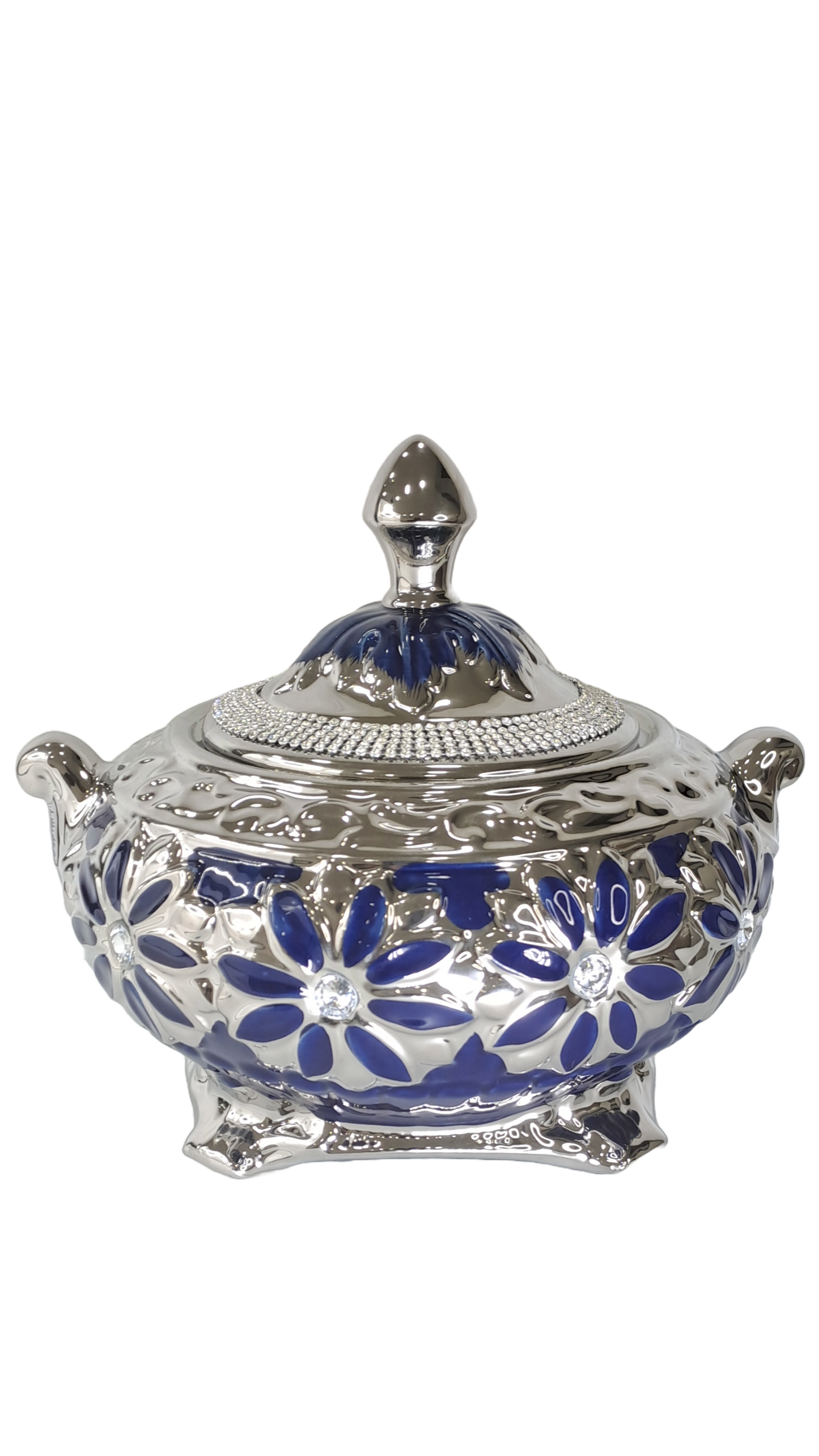 sopera mediana yemaya con petalos azules y detalles plateados